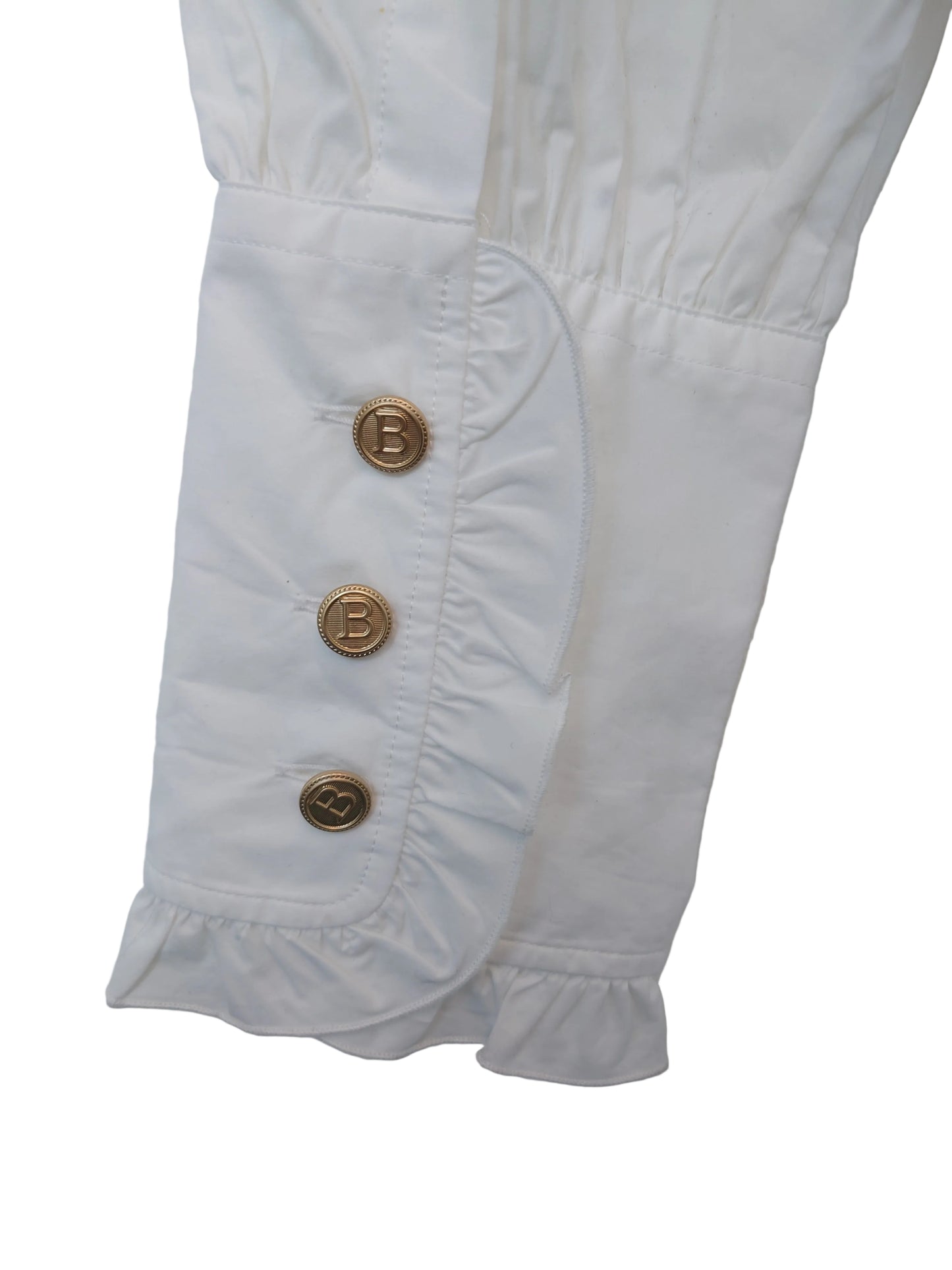 Busnel bluse med nydelige detaljer
