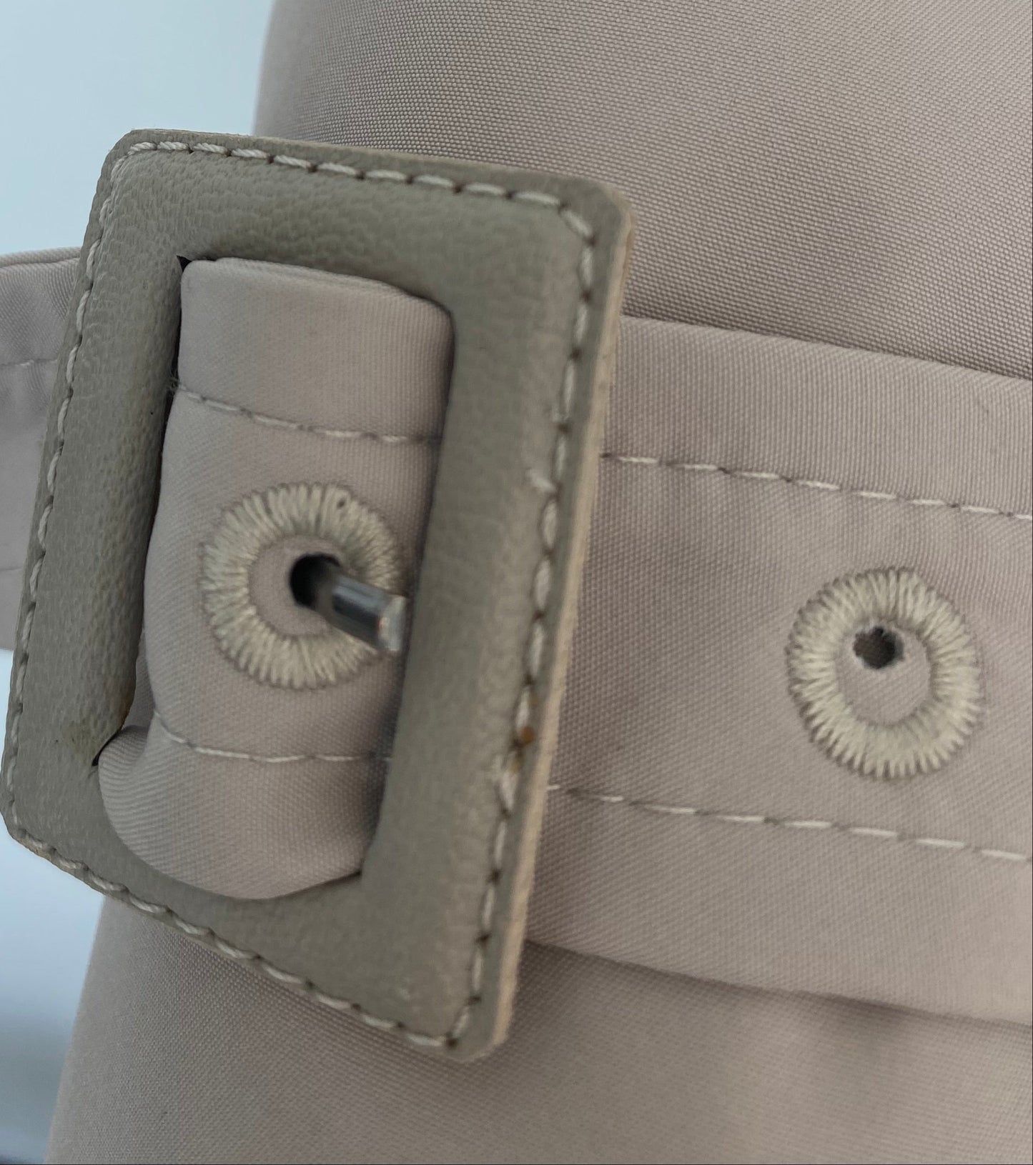 Burberry trenchcoat med belte beige