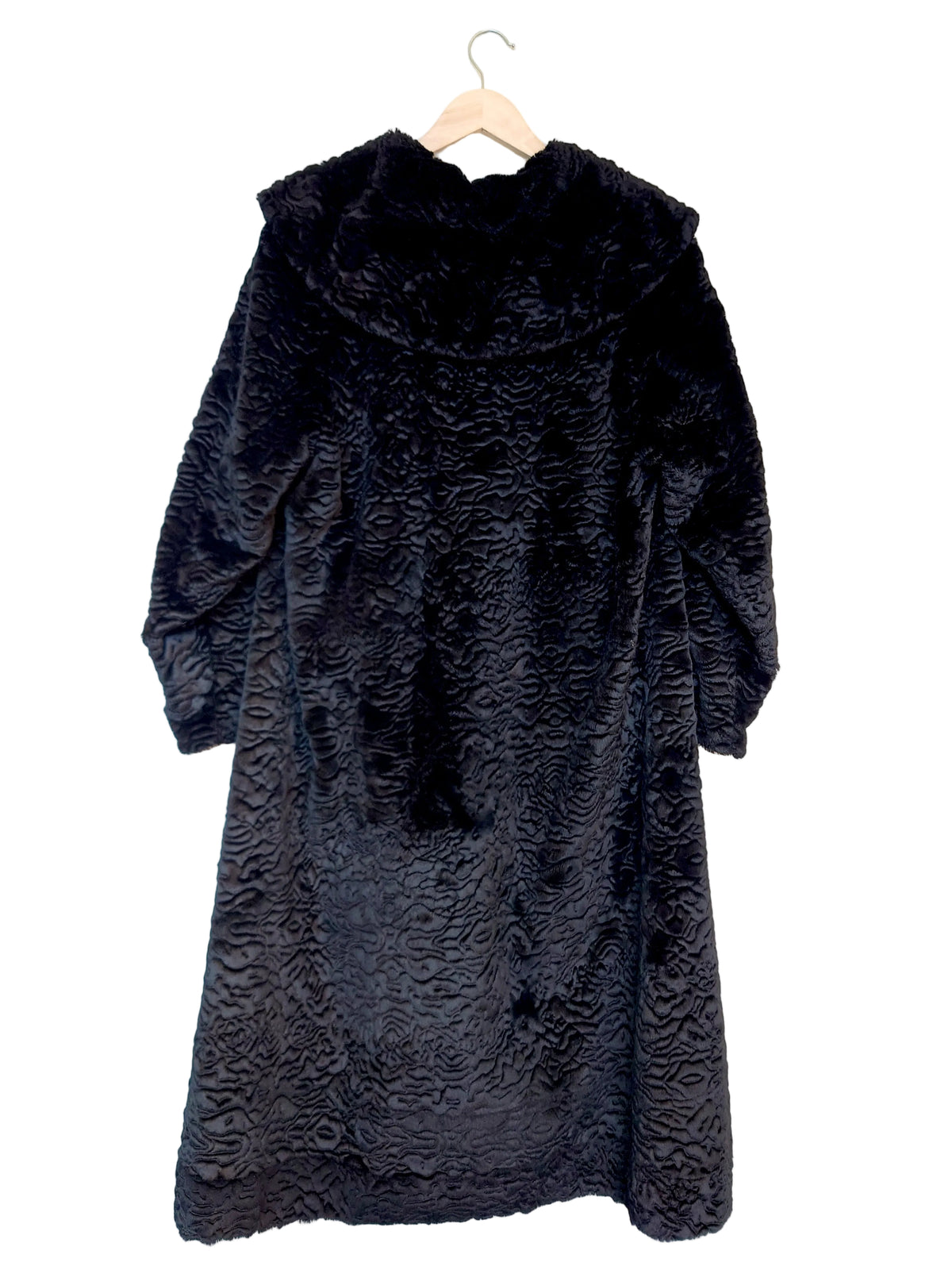 Lang kåpe i fuskepels